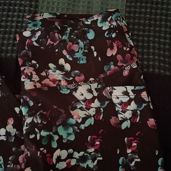 Avia Workout Leggings- Women’s M - Picture 2 of 3